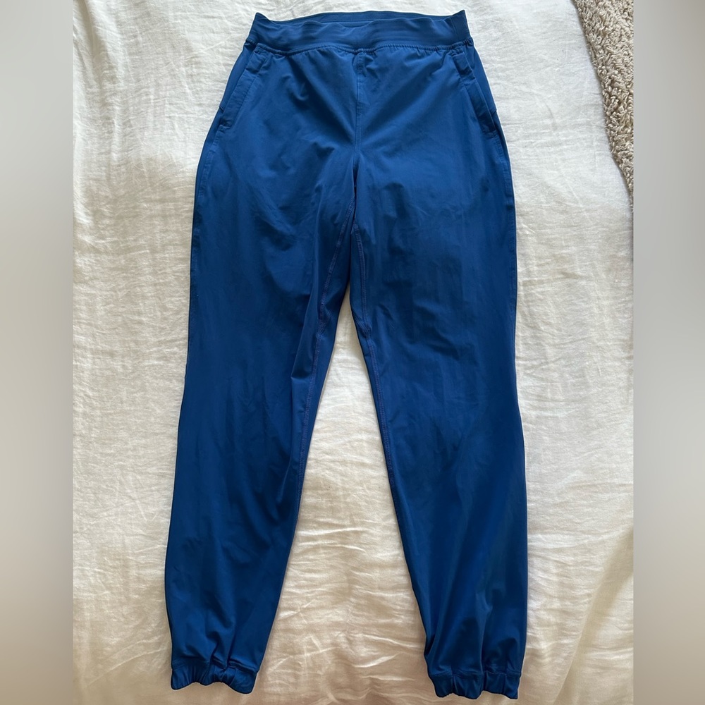 Lululemon Jogger Size 6